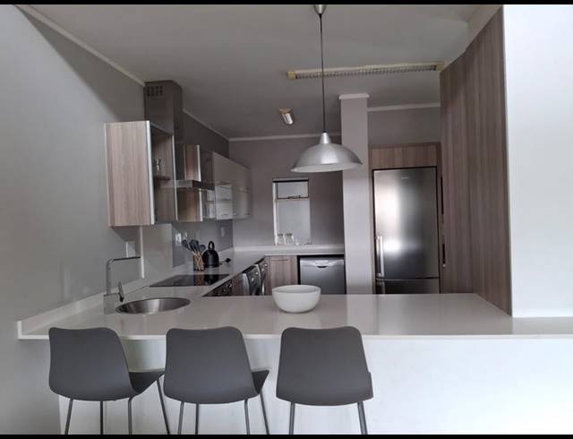 3 BEDROOM PROPERTY TO RENT IN OAKLANDS